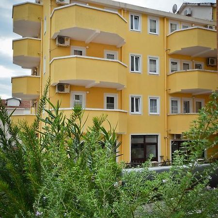 Apartmani Alexandra Budva Eksteriør bilde