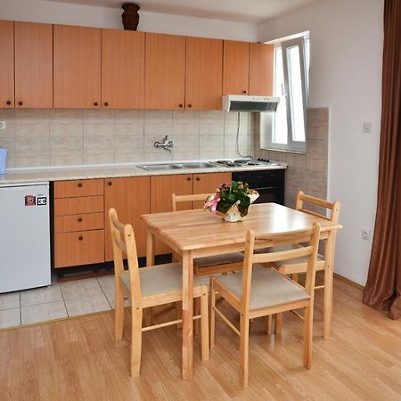 Apartmani Alexandra Budva Rom bilde