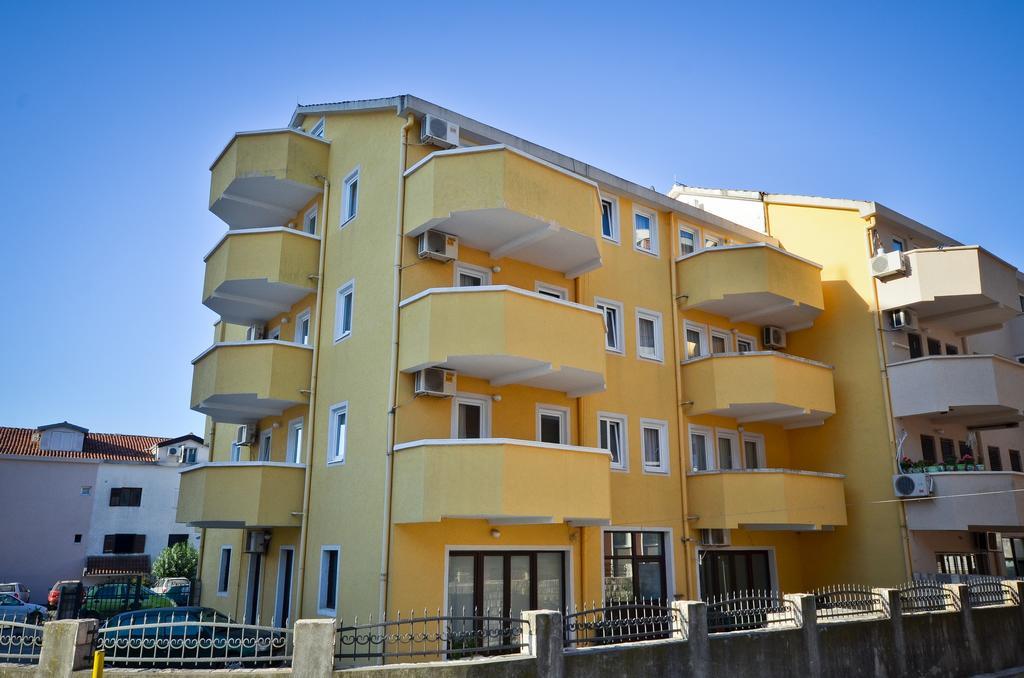 Apartmani Alexandra Budva Eksteriør bilde