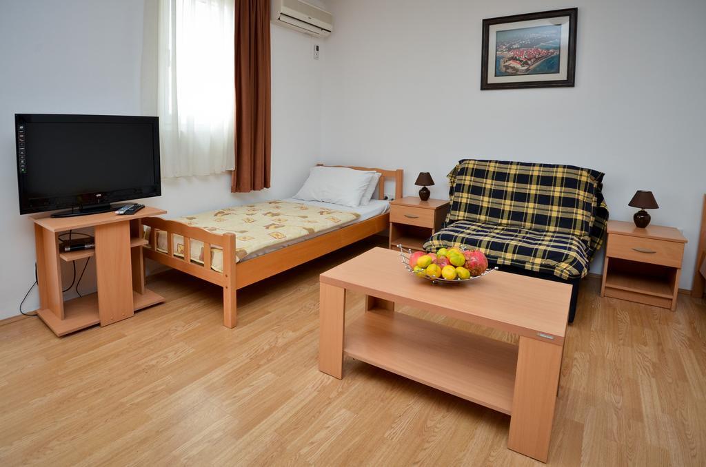 Apartmani Alexandra Budva Rom bilde