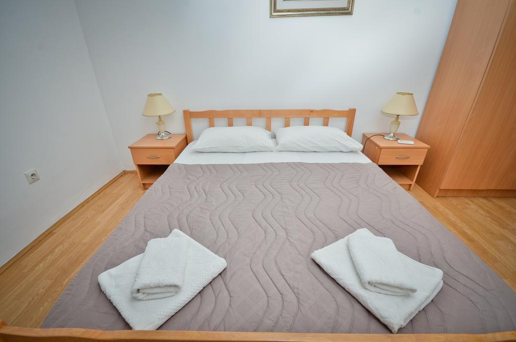 Apartmani Alexandra Budva Rom bilde