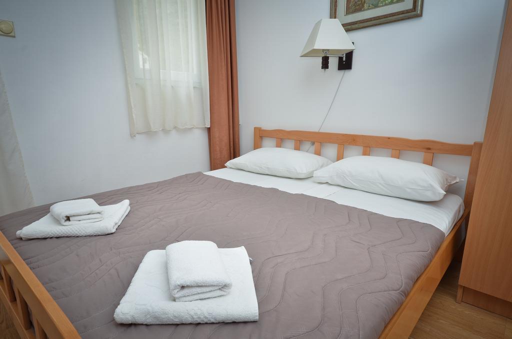Apartmani Alexandra Budva Rom bilde