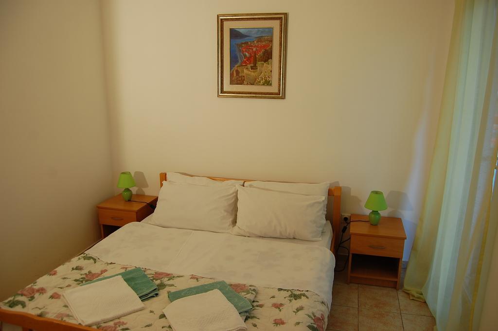 Apartmani Alexandra Budva Rom bilde